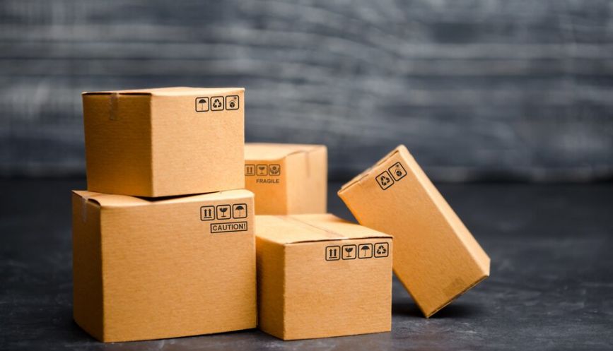 The Top 7 Supply Chain Challenges For DTC Brands (And How To Overcome Them)